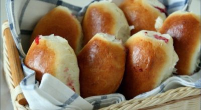 ВКУСНЫЕ ПИРОЖКИ ДЛЯ ЛЕНТЯЕВ. ТЕСТО МЯГКОЕ, К РУКАМ НЕ ПРИЛИПАЕТ, ХОРОШО ЛЕПИТСЯ И ПИРОЖКИ НЕ РАЗВАЛИВАЮТСЯ